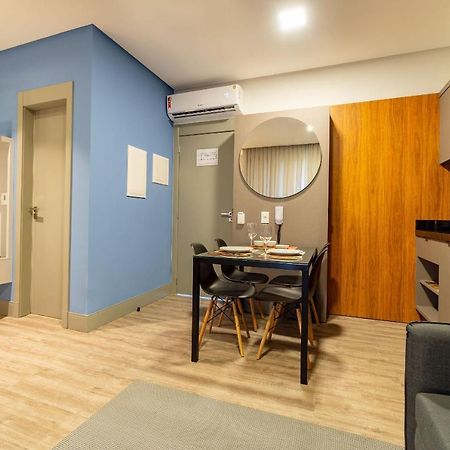 Aion Suites: Luxe Loft with Rooftop Pool Near Beach Bombinhas Exterior photo