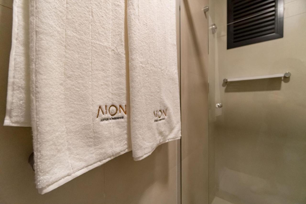 Aion Suites: Luxe Loft with Rooftop Pool Near Beach Bombinhas Exterior photo